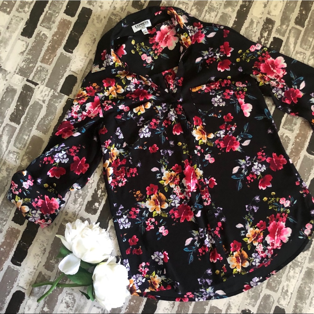 Express button down flower top